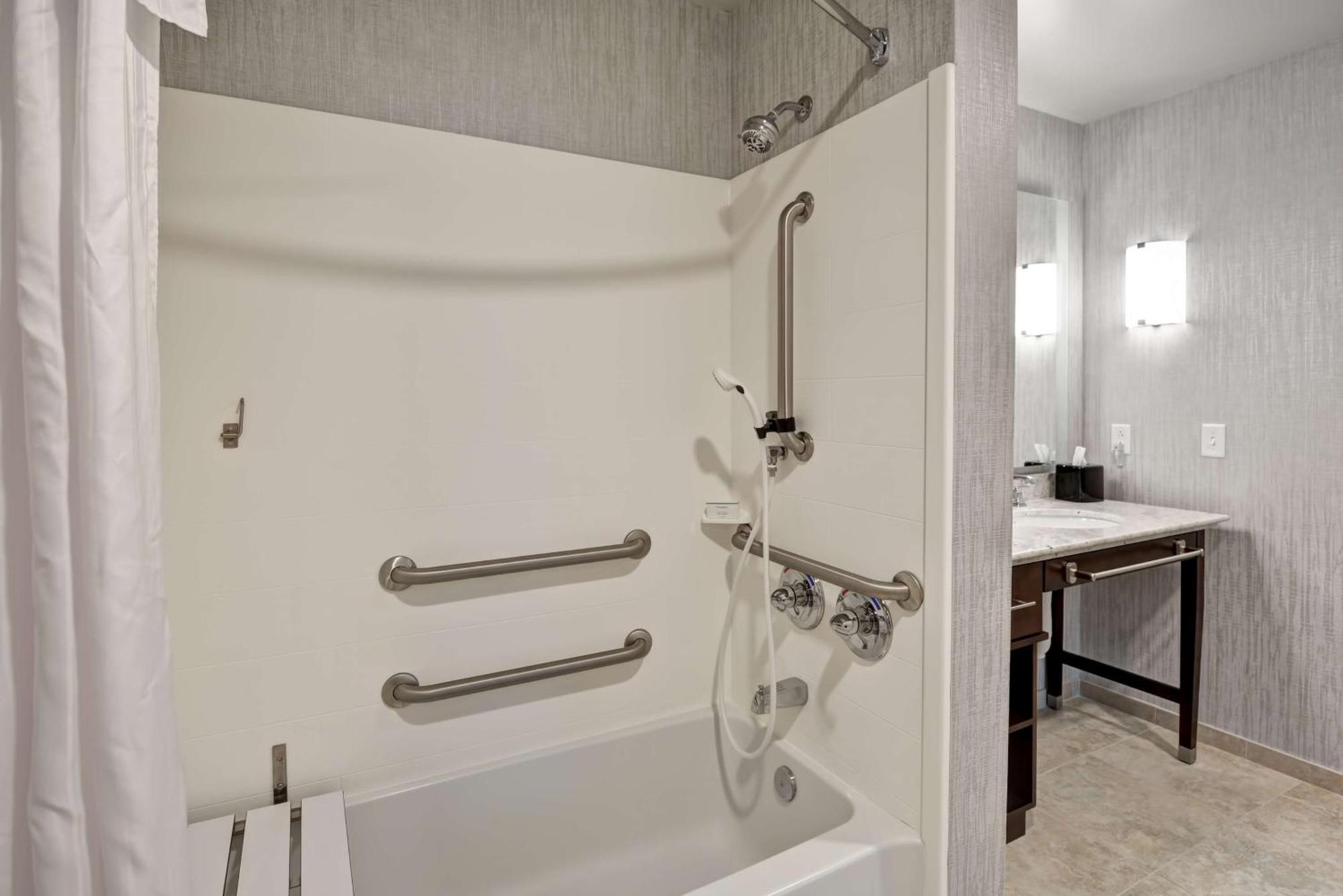 Clinton Homewood Suites By Hilton New Hartford Utica מראה חיצוני תמונה